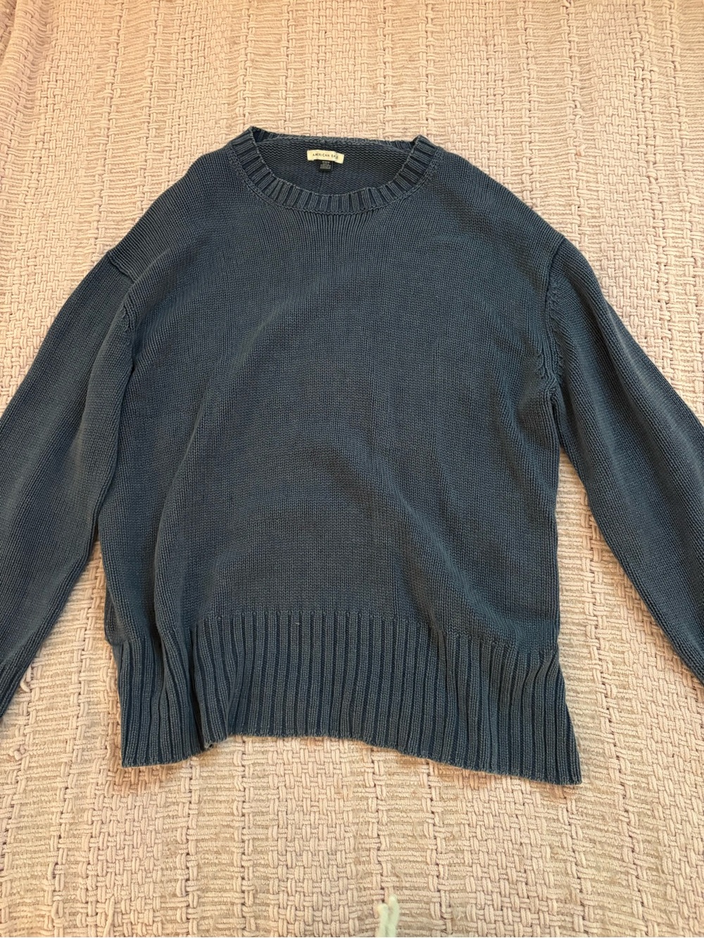 American eagle crew neck sweater